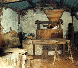 Interior de un muíño, en Aciveiro